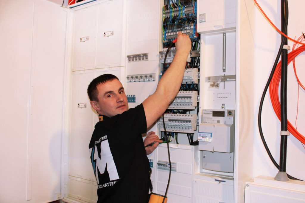 Elektroinstallation vom Profi – Planung & Umsetzung in Bad Friedrichshall Bad Wimpfen Offenau Neuenstadt Elektrikermeister